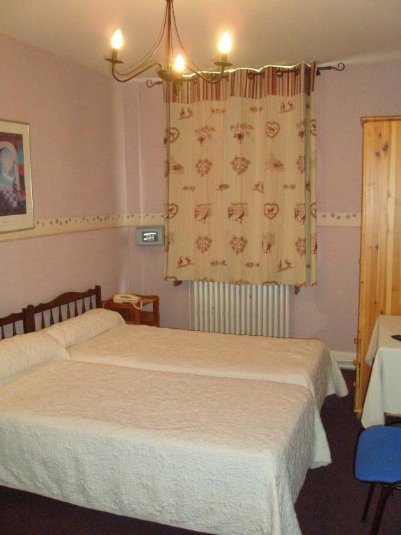 Hotel Des Alpes Брид-Ле-Бэн Номер фото