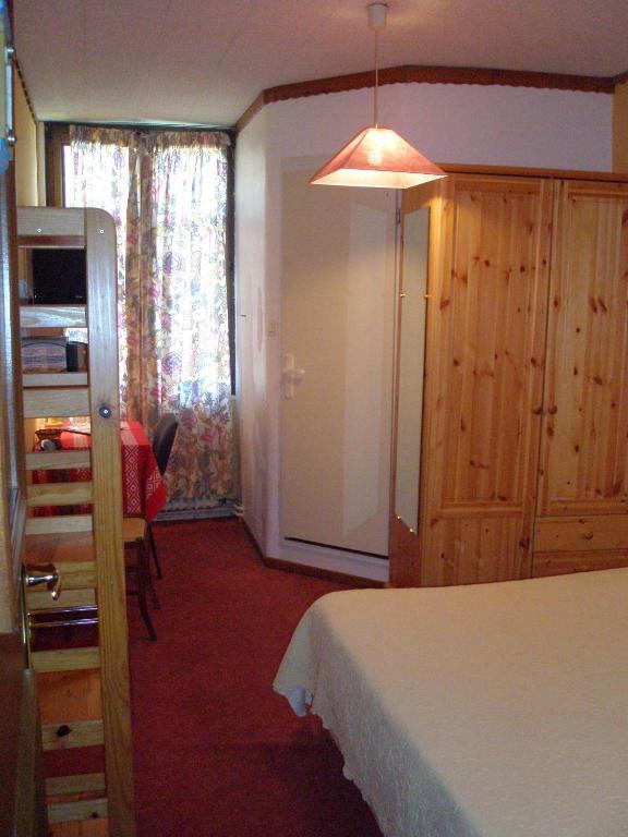 Hotel Des Alpes Брид-Ле-Бэн Номер фото