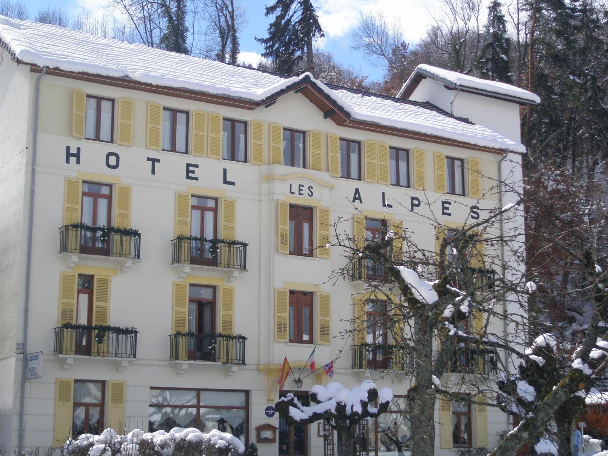 Hotel Des Alpes Брид-Ле-Бэн Экстерьер фото
